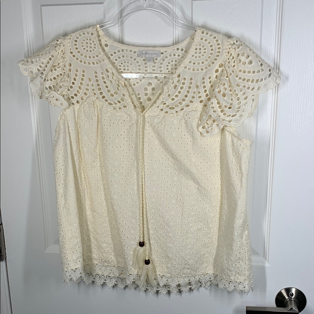 Jennifer & Grace ivory embroidered eyelet top with tassel size medium